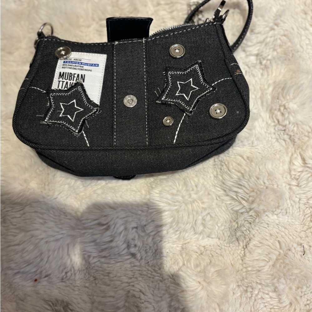 3/30$ Black Shoulder Bag - Picture 7 of 7
